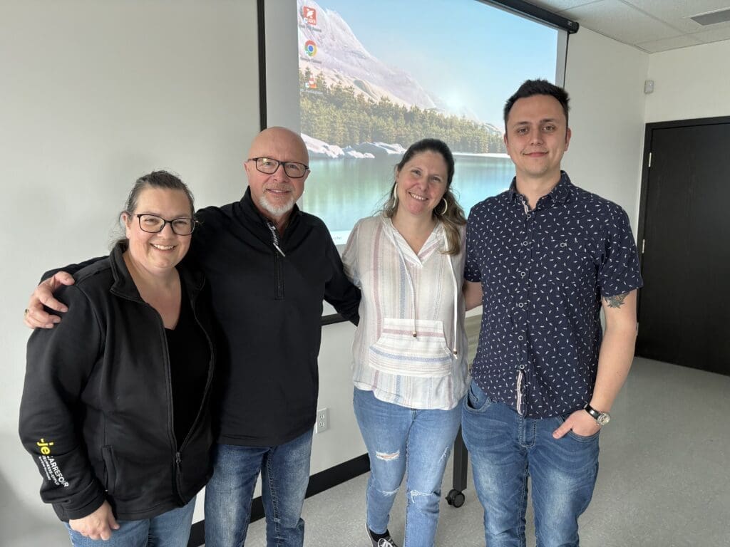Entente ratifiée au Carrefour jeunesse-emploi de la Rivière-du-Nord
