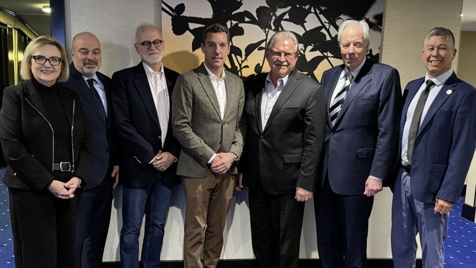 Unifor poursuit sa lutte pour défendre les emplois forestiers dans le cadre d&rsquo;un groupe de travail de haut niveau